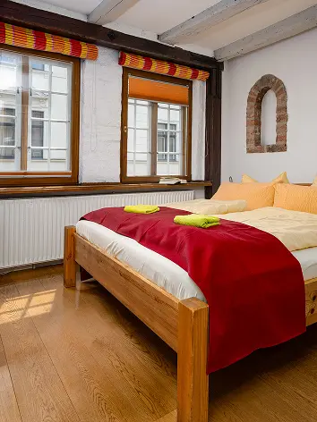 {acf_hotel_welcome_image_group_image_group_1_alt_text}